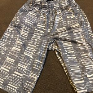 🔵 3 for $15 Nike pro kids shorts